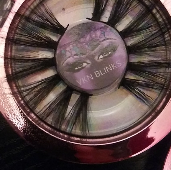 Luxury dramatic mink strip lashes - Picture 1 of 4